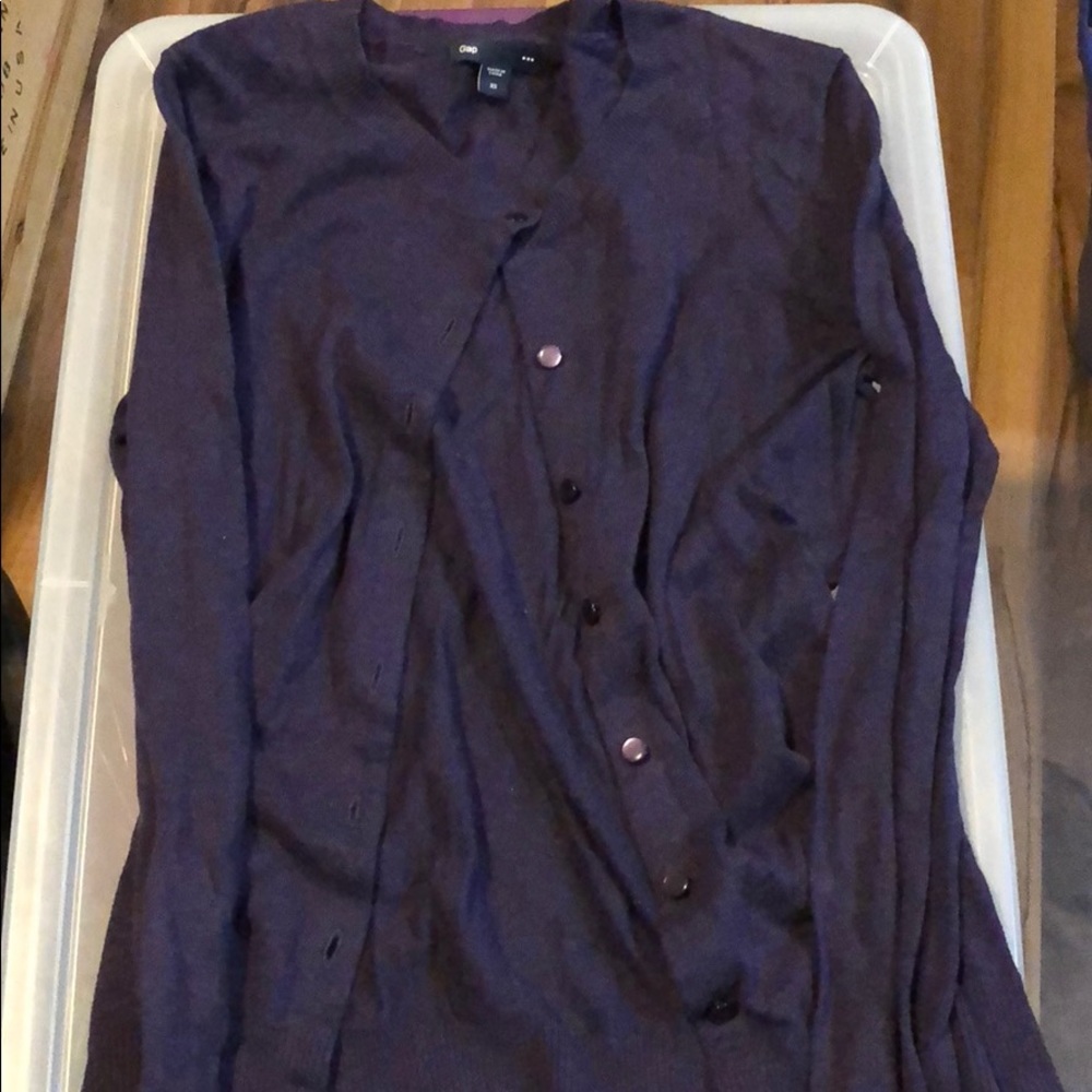 GAP button up sweater